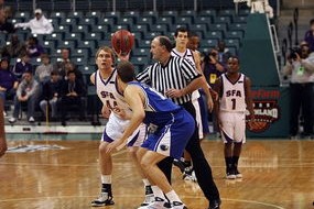 世界骑行公开赛中国代表队再迎突破，世界骑行冠军