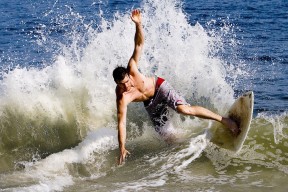 橄榄球成为新兴社交运动，橄榄球发展现状