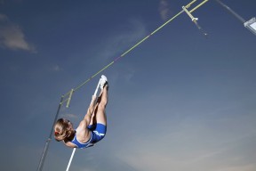 博洛尼亚主打快速推进打出犀利攻势，博洛尼亚进程