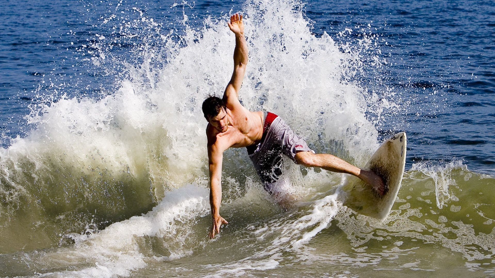 橄榄球成为新兴社交运动，橄榄球发展现状