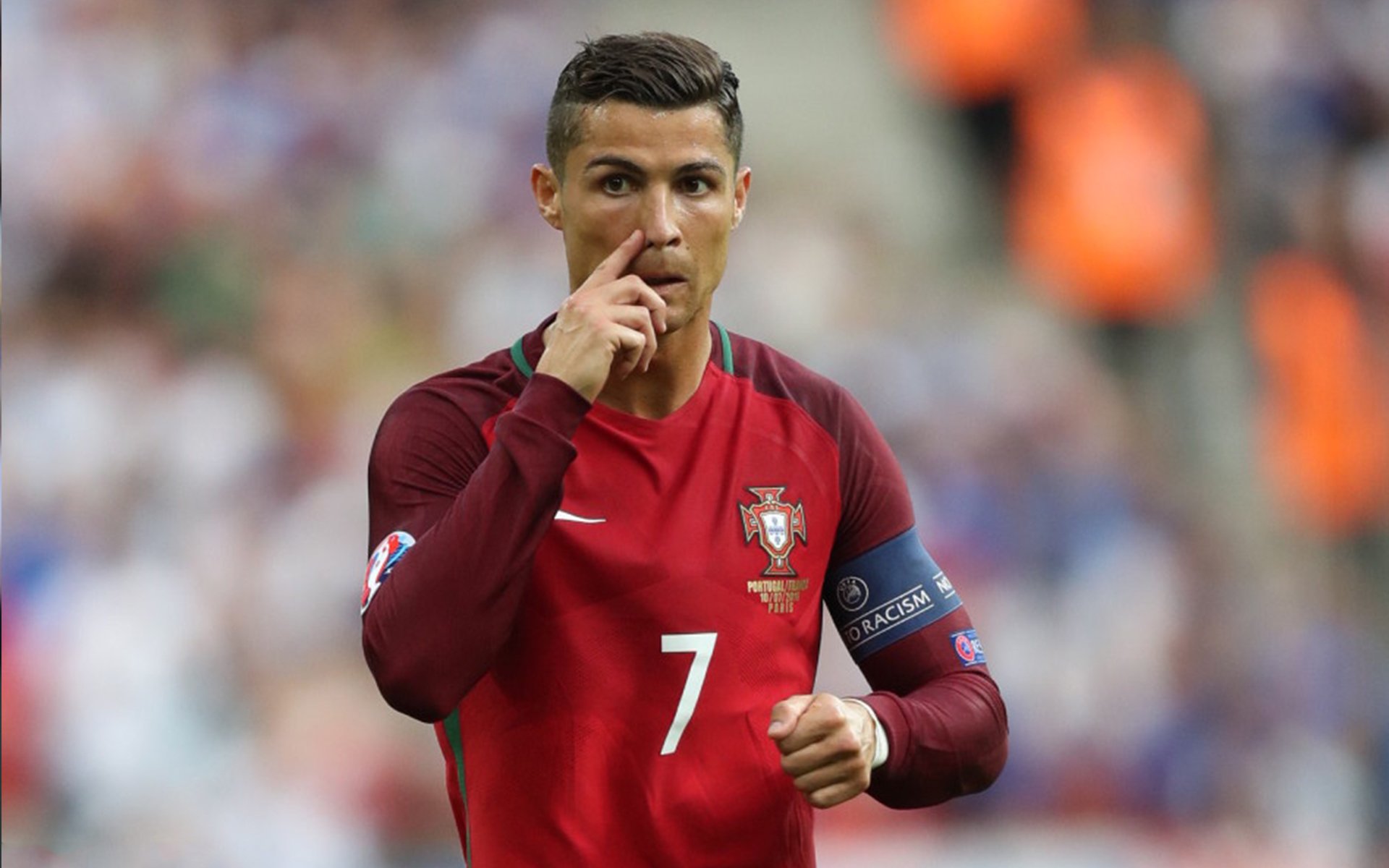 王楚钦赛后表示感谢现场观众，王楚钦什么水平